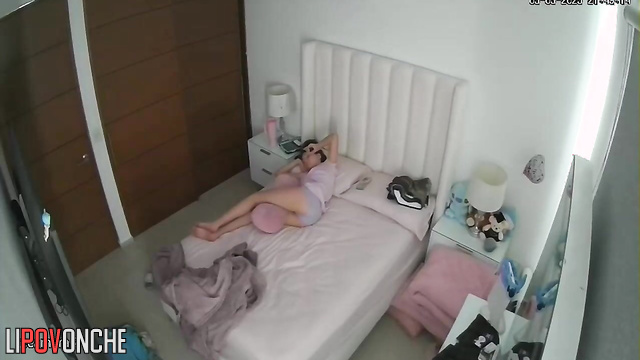 Bored teen decided to masturbate after college, look