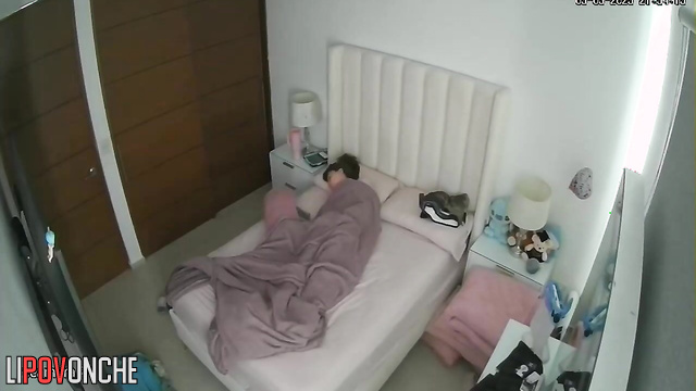 Bored teen decided to masturbate after college, look
