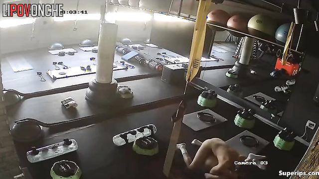 Gym camera fixed how trainer fucked his slutty client