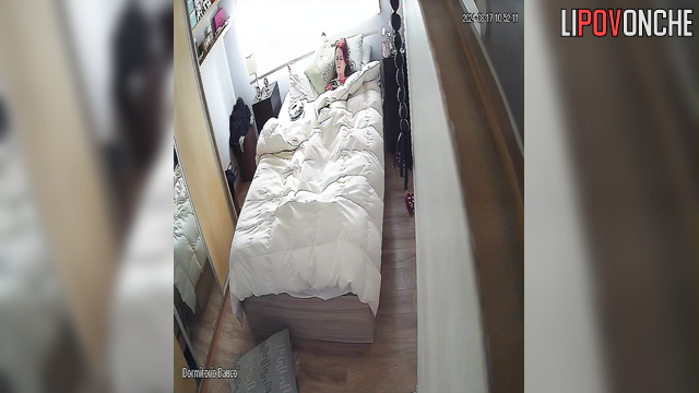 Redheaded cutie brought herself to a vivid orgasm watching porn on her phone