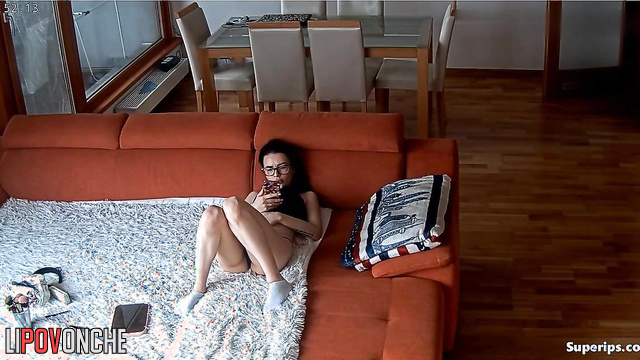 Young webcam slut masturbating with her client together live