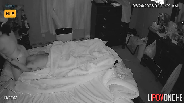 She loves sitting on his sweaty face - hidden camera
