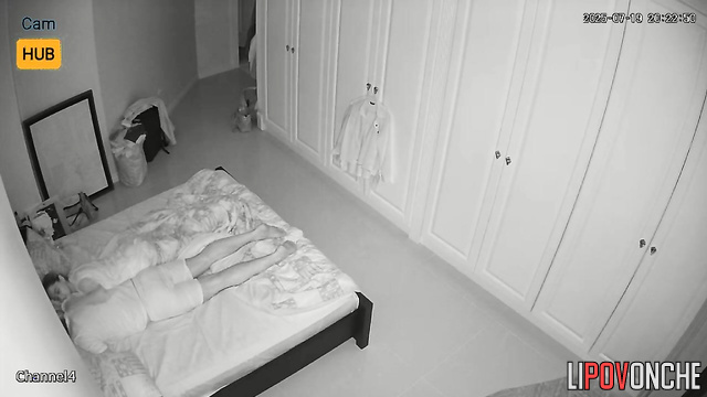 This couple can't live without having sex with each other, look