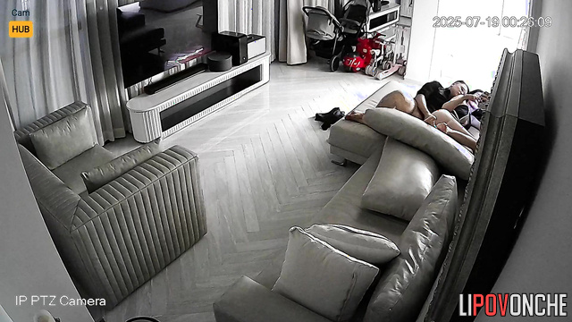 Boyfriend fucked her hot on the floor and filmed it
