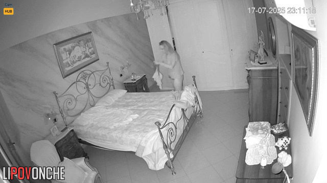 Drunk people fucking after a night club, hidden video