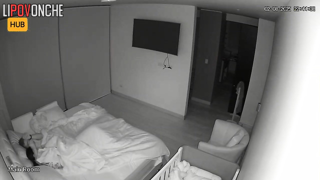 Chubby wife enjoying the gentle touches of his tongue