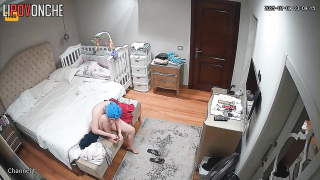 Chubby woman cutting her nails naked now, home video