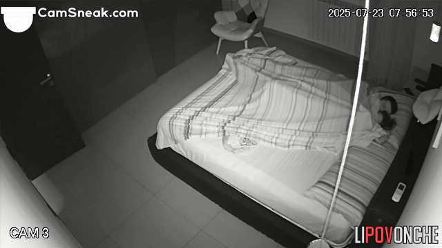 The morning of a bearded man begins with fucking an excited brunette