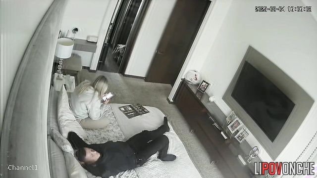 Blonde feels sexy in cowgirl position, secret home tape