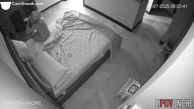 Naked milf relaxing on bed and going to masturbate