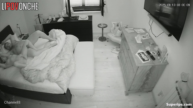 She wanted sex but just made blowjob, hidden camera