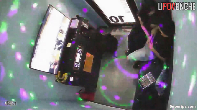 Look what korean teens did in the karaoke room (oral time)