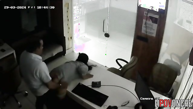 Boss fucking his secretary on the office table live