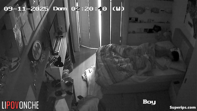 Skinny & young couple enjoying sex on the parents' bed