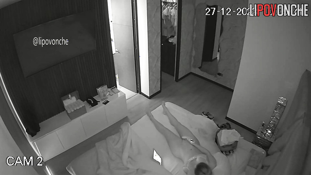 A beauty waited until the cleaning lady had left and started masturbating