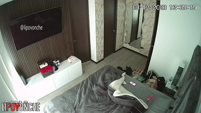 She just woke up and is ready for a good fuck, solo video