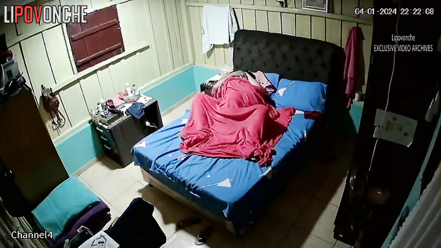 Guy shaving pussy her adult lover - (fun time in the bedroom)