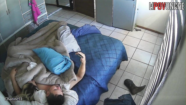 Couple decided to relax in their favorite way (fast fuck with oral pleasure)