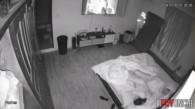 Sex of this mature couple started under the blanked and see how it continued