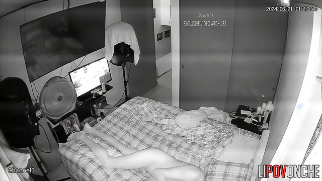 Guy jerking off on video with his hot ex-girlfriend