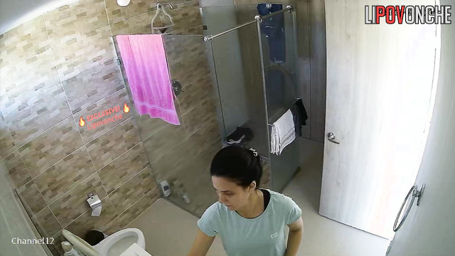 Morning routine with pretty naked brunette (watch it)