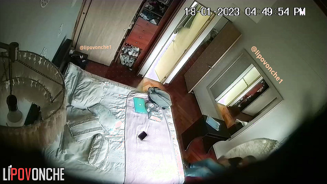 She jerking off on her masturbation (live bedroom video)