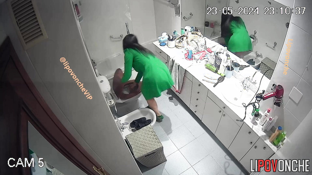 Her lover installed a camera in her bathroom to watch her pee