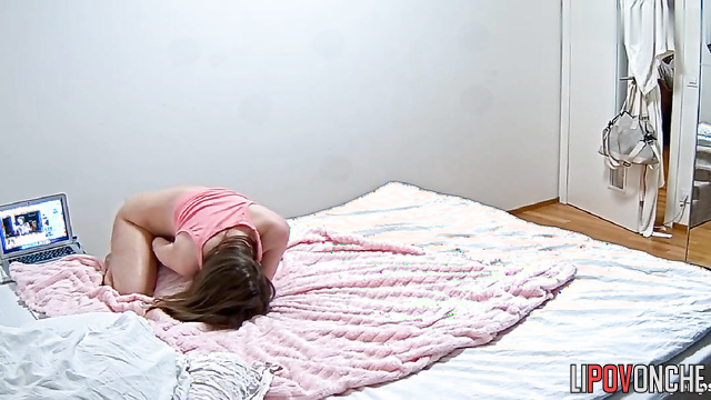 She fucked herself in doggystyle position / spy cam