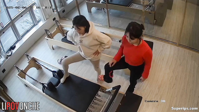 Leaked video from camera of Asian gym shows many of sporty hot girls