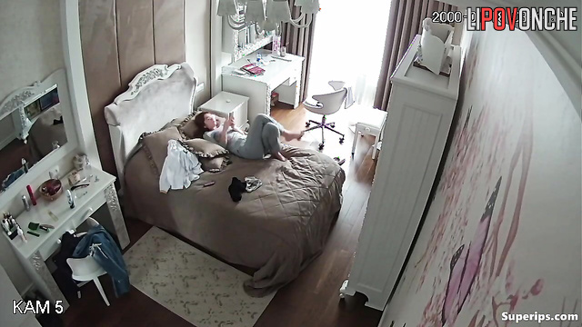 A slim  girl in glasses kicked her boyfriend out and started watching porn