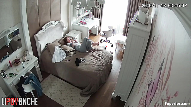 A slim  girl in glasses kicked her boyfriend out and started watching porn