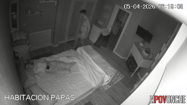 The aroused husband convinced his wife to let him come on her sexy tummy