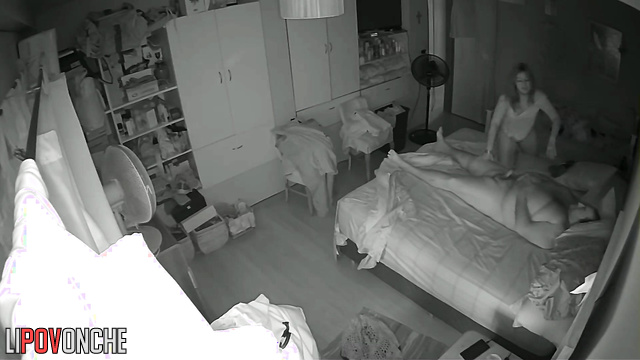 Babe saddled her big and sexy bear, hidden camera