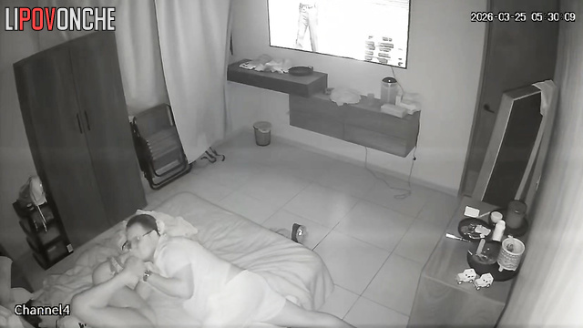Nothing can distract an aroused man from caressing his wife's sexy ass