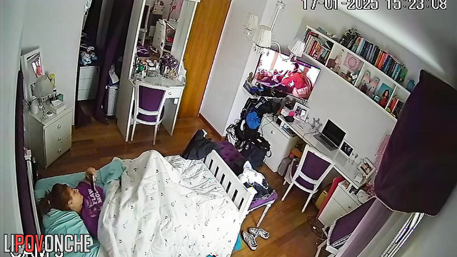 After a hot orgasm, the redheaded girl gets out of bed with naked ass