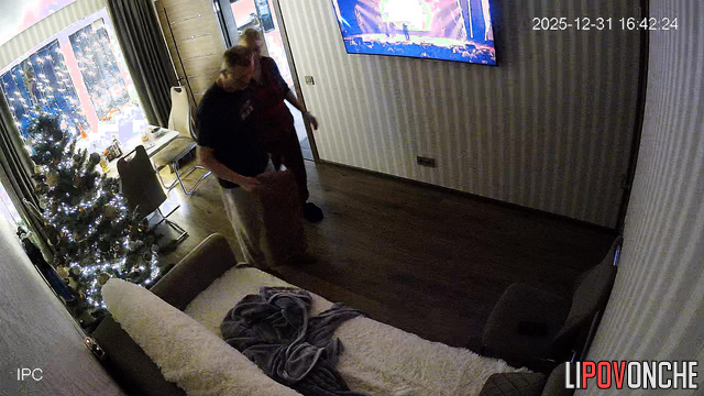 Nice blowjob and fuck on the eve of the holiday, spy cam