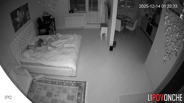 Sex and cunnilingus on the second date, spy camera