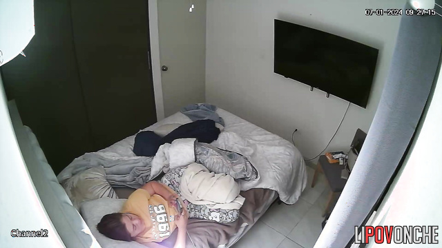 Babe wants to cum immediately, she can't stop, look