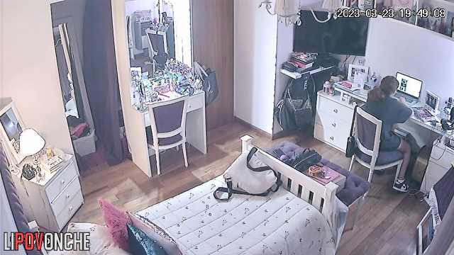 Chubby babe dresses and is watched every day, oops
