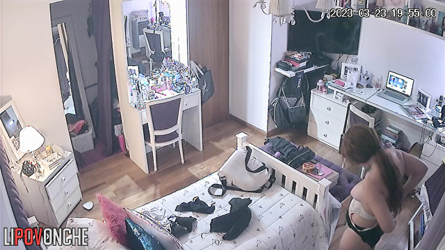 Chubby babe dresses and is watched every day, oops