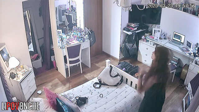Chubby babe dresses and is watched every day, oops