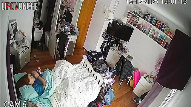 She doesn't know, but everyone saw her masturbate