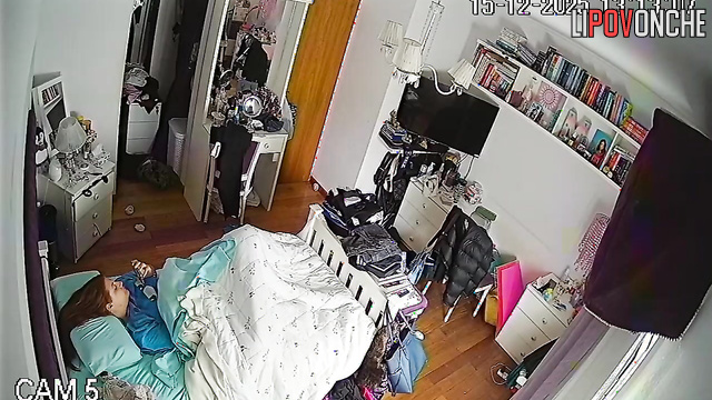 She doesn't know, but everyone saw her masturbate