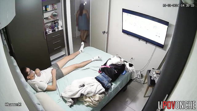 Boyfriend loves to fuck her in doggystyle and missionary