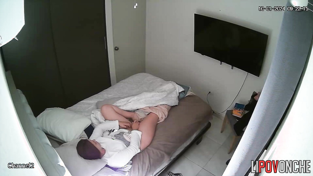 See how lonely woman chills when she feel sexual excitement