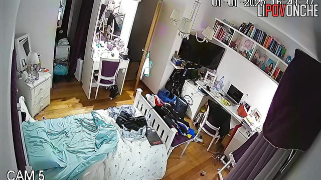 Redhead girl forgot to turn off camera and she walked naked all day