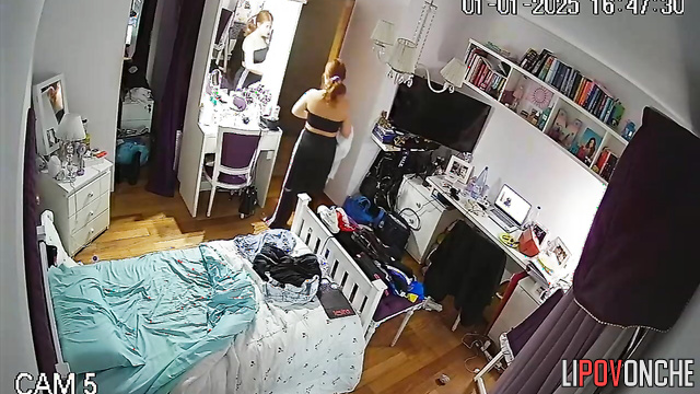 Redhead girl forgot to turn off camera and she walked naked all day