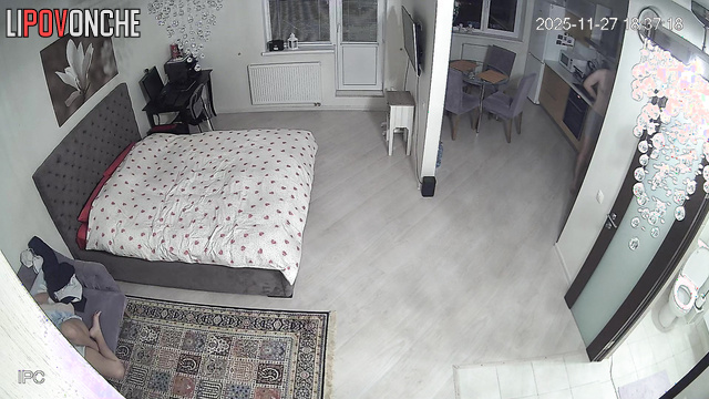 His girlfriend rides on his dick really good with her sexy ass (bedroom cam)
