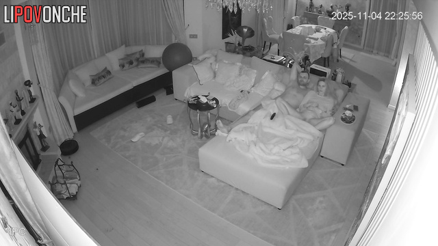 Living room is perfect for such passionate sex - rate this married couple