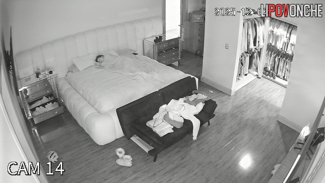 The husband and wife popped home from their walk to have a quick fuck